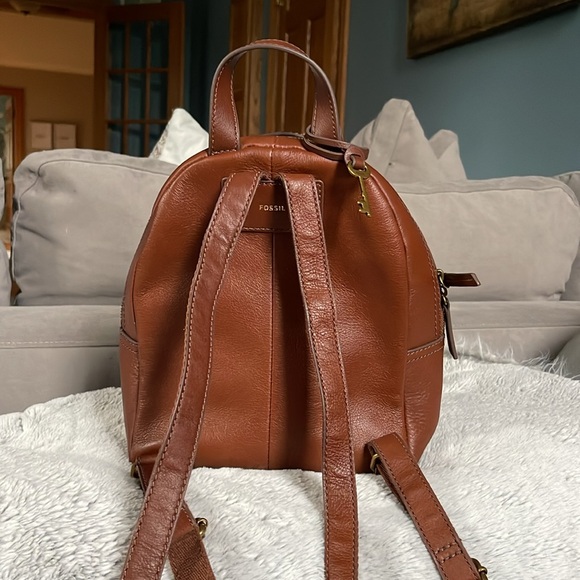 Fossil Backpack - Picture 2 of 9